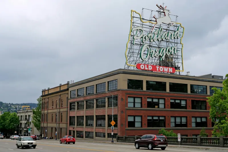 The Oregon Town That Sold Its Soul to the Internet – Twice